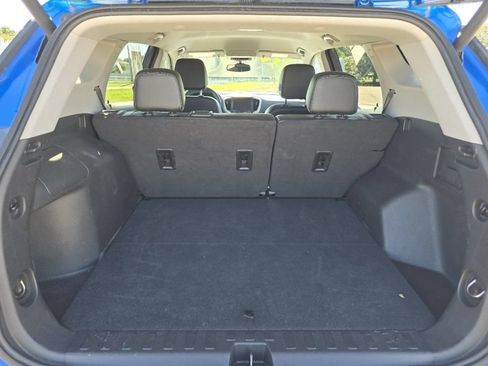 Certified 2024 GMC Terrain SLT FWD image 19