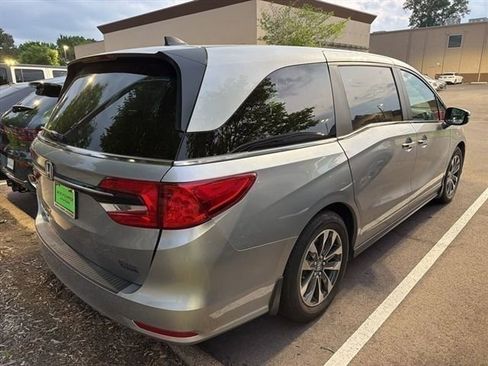 Used 2023 Honda Odyssey EX-L image 2