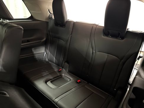 Certified 2026 INFINITI QX60 Luxe w/ Family Package AWD/4WD image 28
