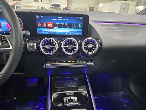 Certified 2026 Mercedes-Benz GLA 250 image 21