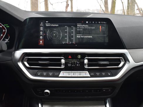 Used 2022 BMW M240i xDrive Coupe image 32