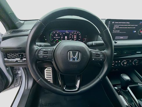 Used 2024 Honda Accord Sport image 10