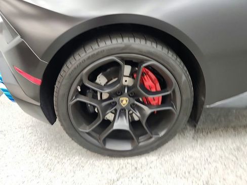Used 2018 Lamborghini Huracan LP 580-2 image 17