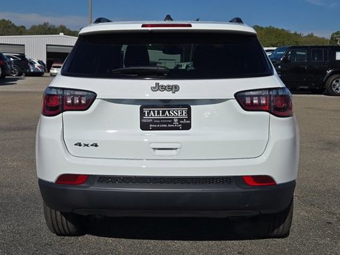 New 2026 Jeep Compass Latitude image 7