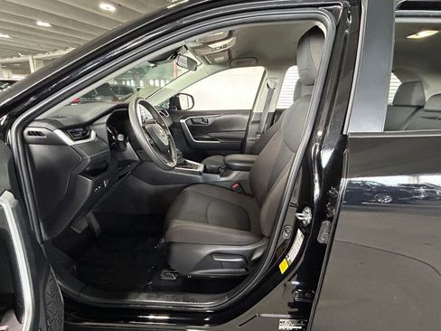 Used 2025 Toyota RAV4 LE image 15
