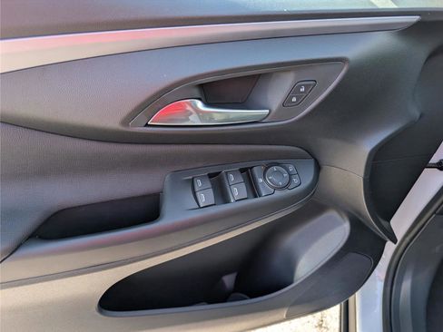 New 2026 Buick Envista Preferred FWD image 12