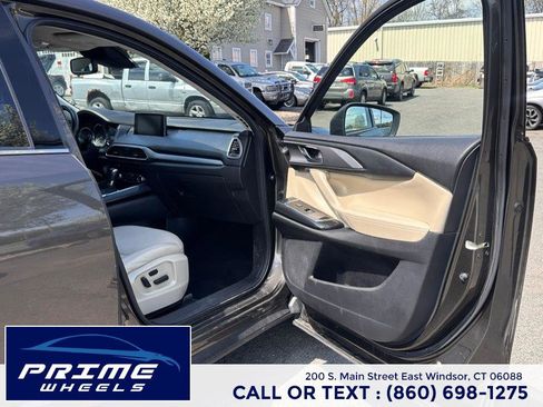 Used 2018 MAZDA CX-9 Touring image 17