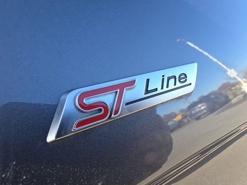 Used 2021 Ford Edge ST-Line image 4