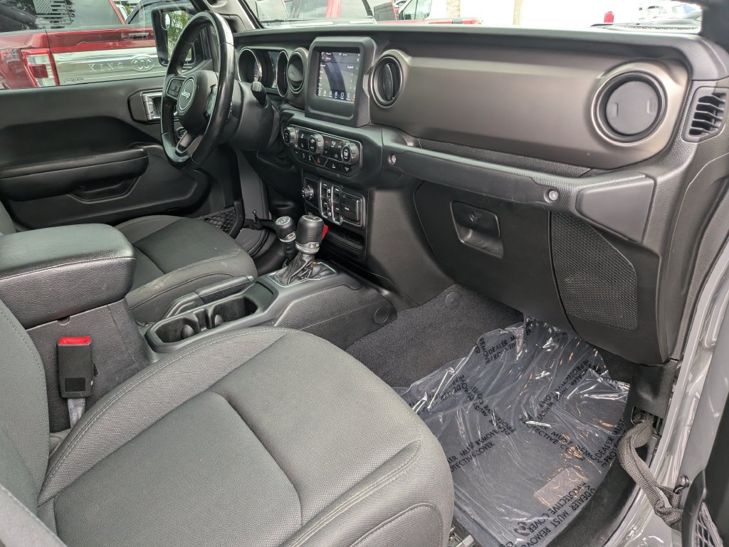 Used 2020 Jeep Gladiator Sport w/ Quick Order Package 24S AWD/4WD image 14