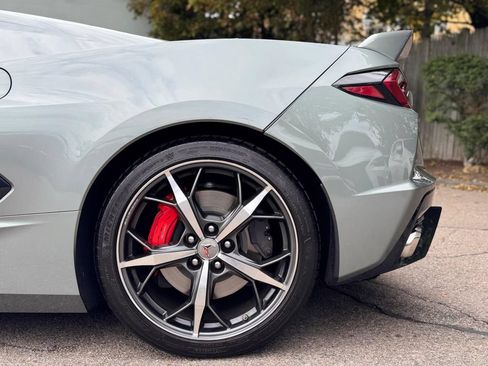 Used 2023 Chevrolet Corvette Stingray Premium Cpe w/ Z51 Performance Package RWD image 18