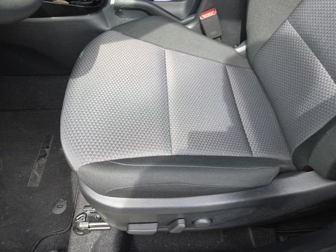 Certified 2025 Kia Soul S FWD image 6