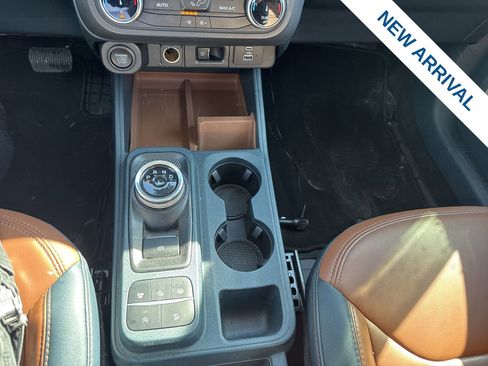 Used 2022 Ford Maverick Lariat w/ Equipment Group 500A Standard image 26