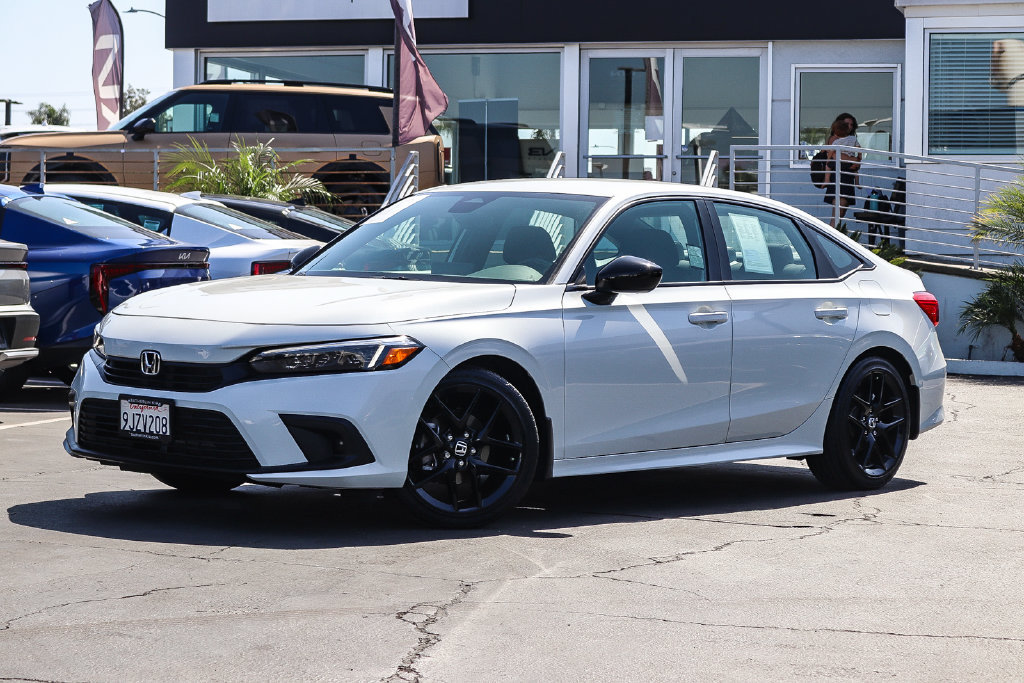 Used 2024 Honda Civic Sport image 1