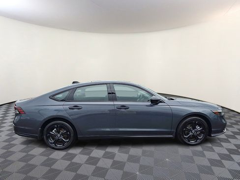 Used 2025 Honda Accord SE image 8