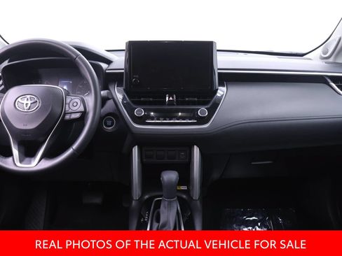 Certified 2023 Toyota Corolla Cross LE w/ Moonroof Package AWD/4WD image 5