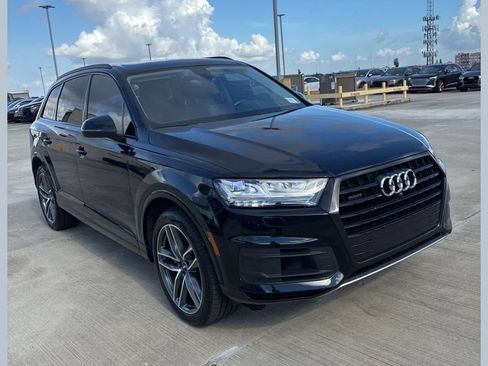 Used 2017 Audi Q7 3.0T Prestige AWD/4WD image 1