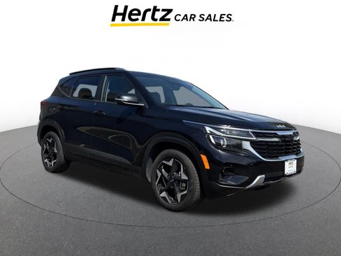 Used 2025 Kia Seltos S image 1