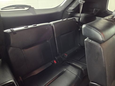 Used 2023 Mitsubishi Outlander SE FWD image 30