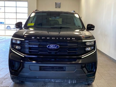 New 2026 Ford Expedition Max Active image 3