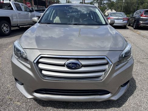 Used 2017 Subaru Legacy 2.5i Limited AWD/4WD image 2
