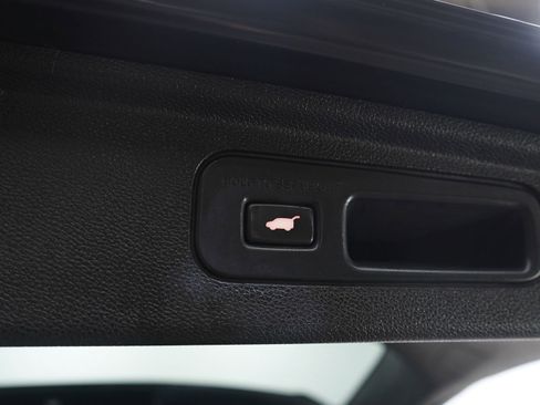 Used 2023 Honda Odyssey Elite image 11