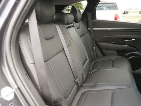 Used 2023 Hyundai Tucson Limited FWD image 17