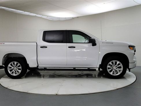 Used 2026 Chevrolet Silverado 1500 Custom AWD/4WD image 8