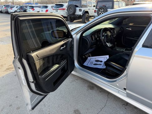 Used 2012 Dodge Charger SRT8 w/ Driver Confidence Group image 14