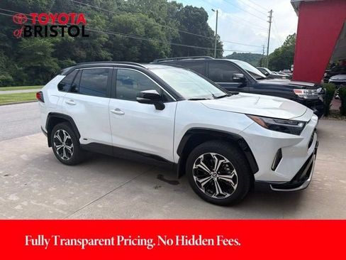 Used 2025 Toyota RAV4 XSE w/ Premium Package AWD/4WD image 16