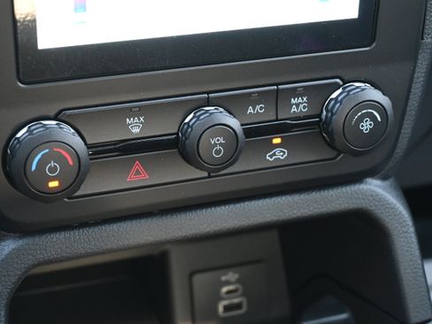 New 2025 Ford Ranger XL w/ Trailer Tow Package image 23