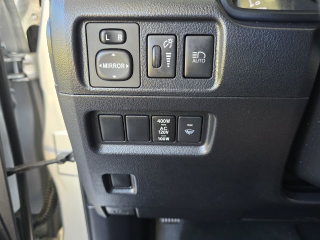 Certified 2022 Toyota 4Runner SR5 AWD/4WD image 23
