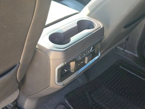 Used 2020 GMC Sierra 1500 SLT RWD image 25
