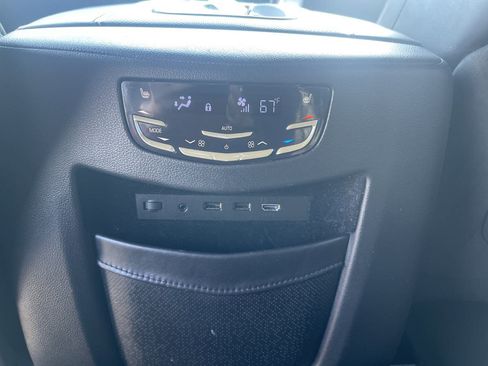 Used 2019 Cadillac Escalade Platinum image 19