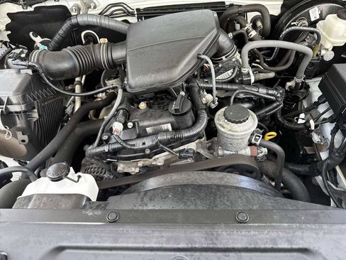 Used 2022 Toyota Tacoma SR RWD image 16