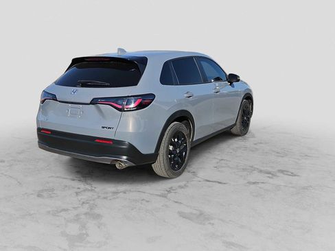 Used 2024 Honda HR-V Sport image 8