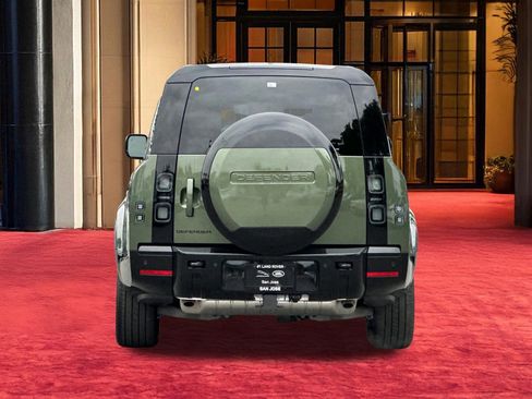 New 2026 Land Rover Defender 130 X-Dynamic SE AWD/4WD image 10