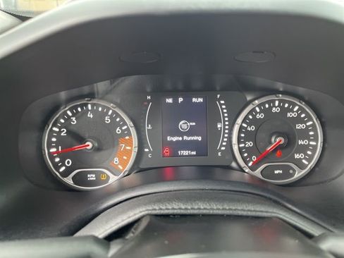 Used 2023 Jeep Renegade Latitude image 22