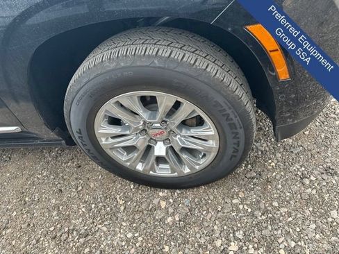 Used 2025 GMC Yukon Denali w/ Sun & Power Step Package AWD/4WD image 10