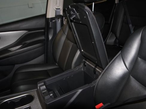 Used 2024 Nissan Murano SV w/ SV Midnight Edition Package image 18