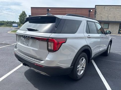 New 2027 Ford Explorer Active w/ Active Comfort Package AWD/4WD image 5