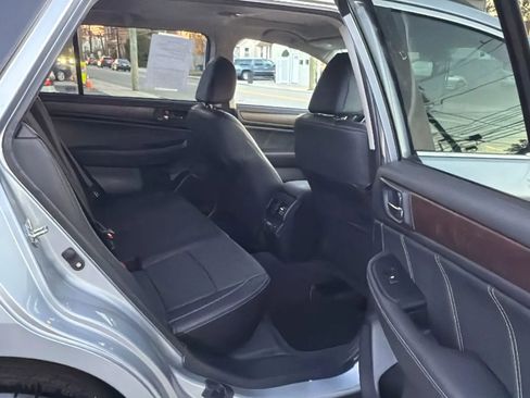 Used 2018 Subaru Outback 2.5i Limited image 26