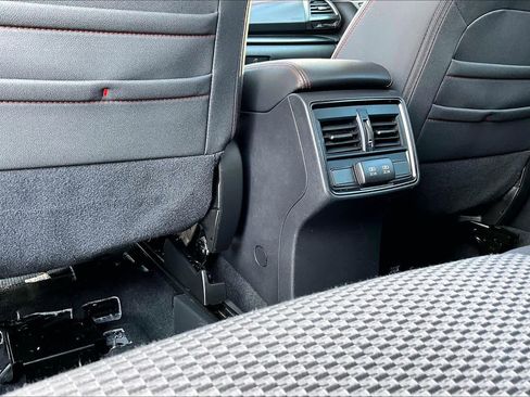 Used 2023 Subaru Forester Sport image 36