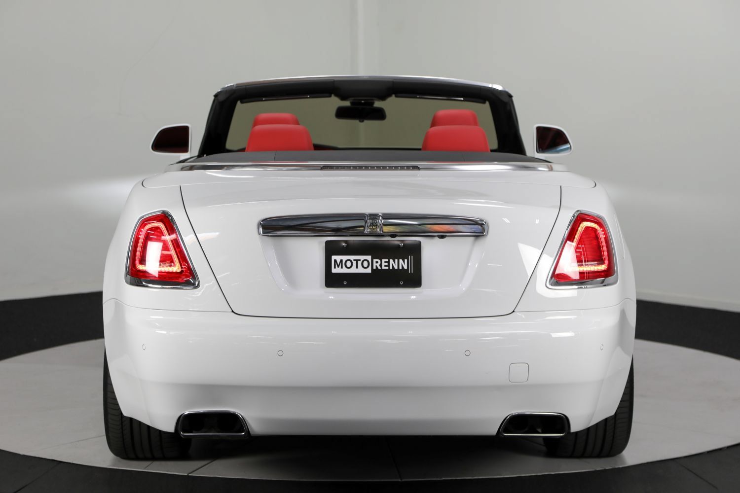 Used 2018 Rolls-Royce Dawn RWD image 7