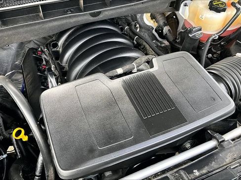 Used 2025 GMC Yukon Denali AWD/4WD image 34