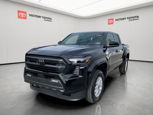 New 2025 Toyota Tacoma SR5 image 2