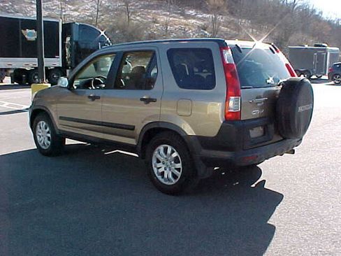 Used 2005 Honda CR-V EX image 9