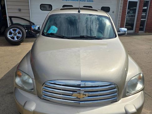 Used 2008 Chevrolet HHR LT w/ LT Preferred Equipment Group image 2