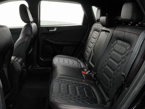 Used 2023 Ford Escape ST-Line Elite w/ Premium Technology Package image 23