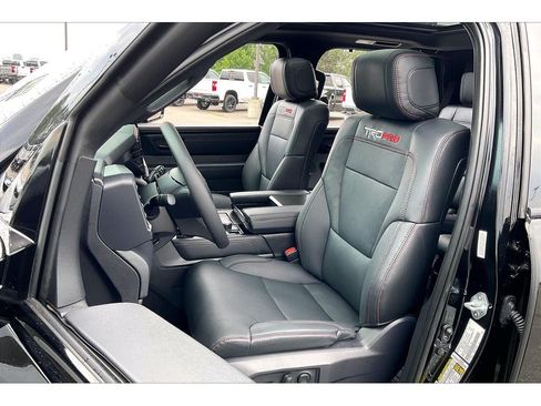 Used 2025 Toyota Sequoia TRD Pro AWD/4WD image 27