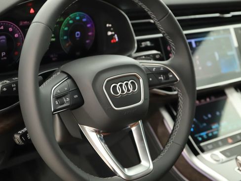 New 2026 Audi Q7 2.0T Premium Plus AWD/4WD image 16
